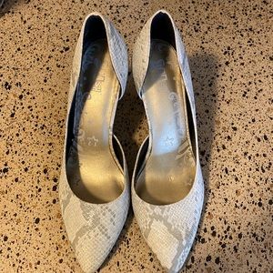White and gray snake skin heels